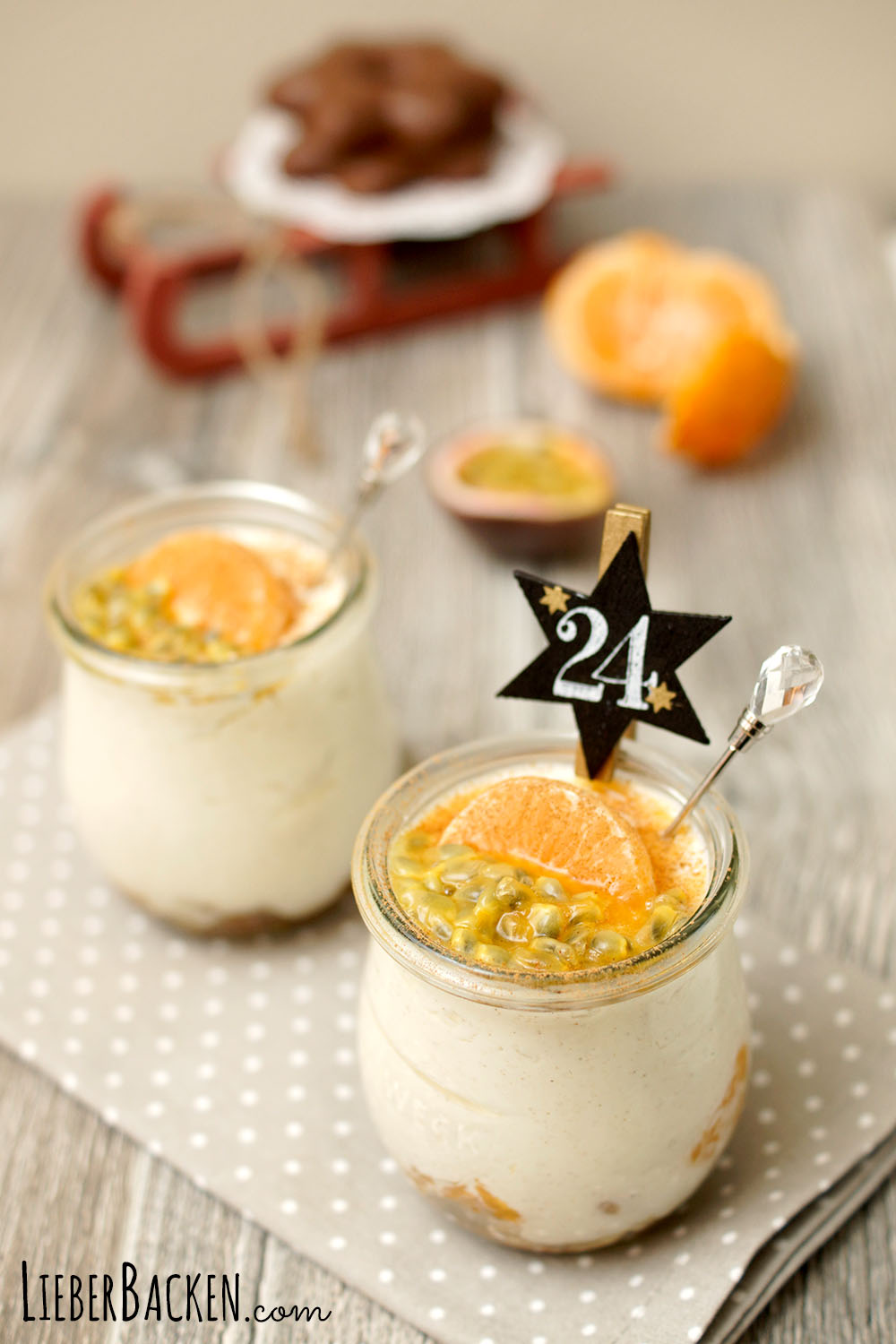Weihnachtliches Dessert im Glas: Lebkuchen-Zimtcreme mit Mandarinen ...