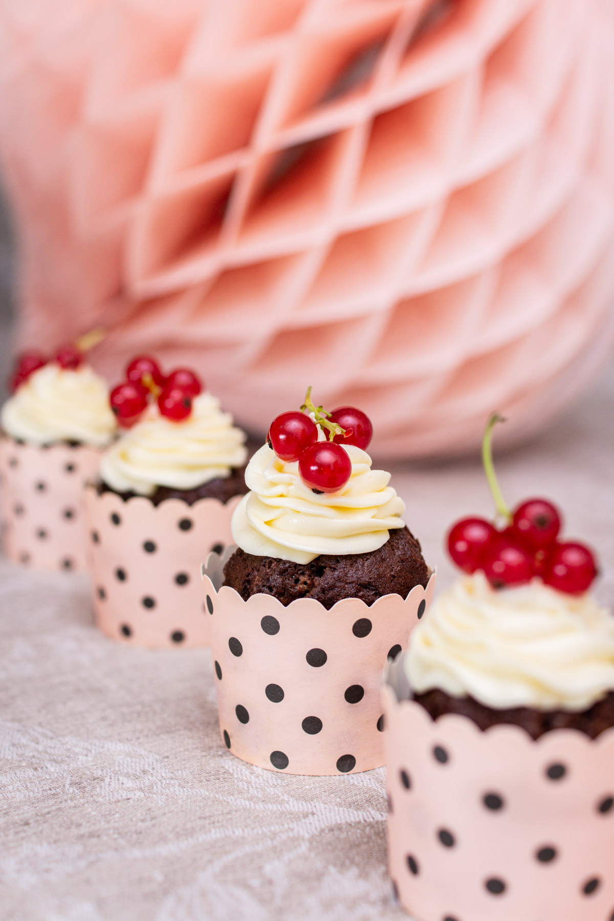 Weiße Buttercreme | White Chocolate Cupcakes