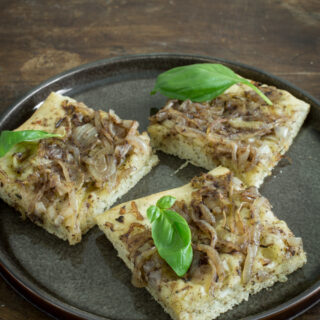 Französische Zwiebelpizza | Einfaches Rezept