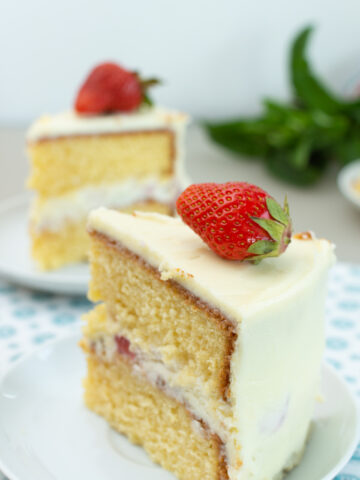 Mascarponetorte mit Erdbeeren