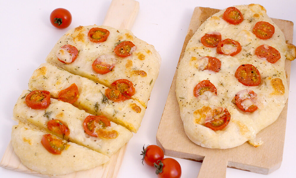 Tomaten Focaccia mit Mozzarella