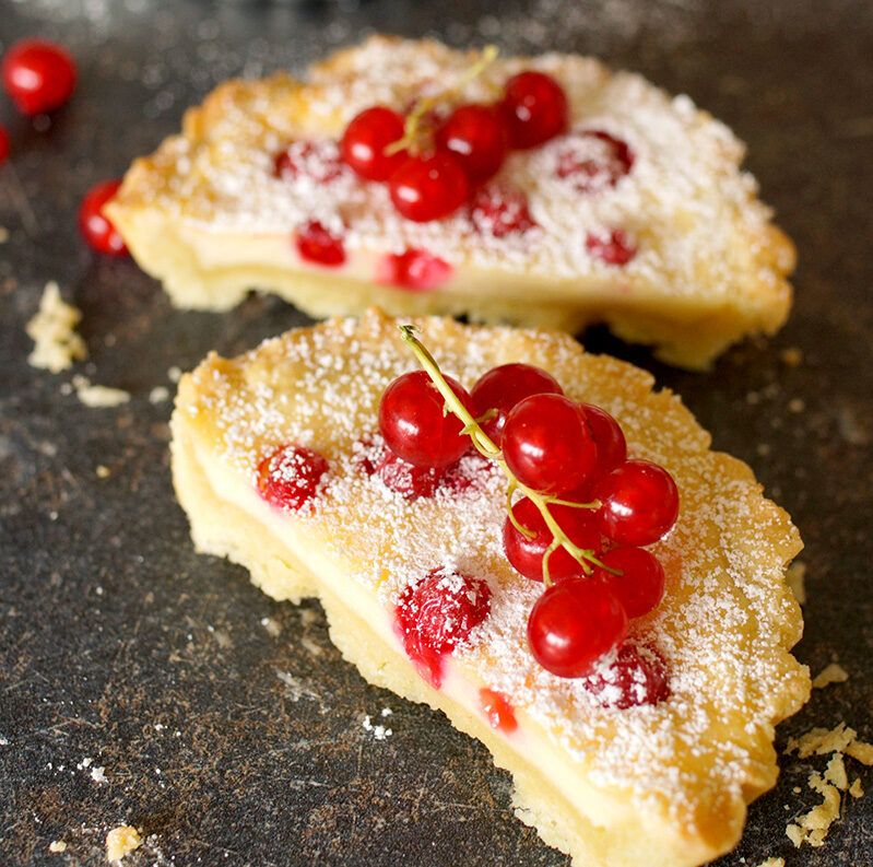 Johannisbeer Tartelettes mit Füllung