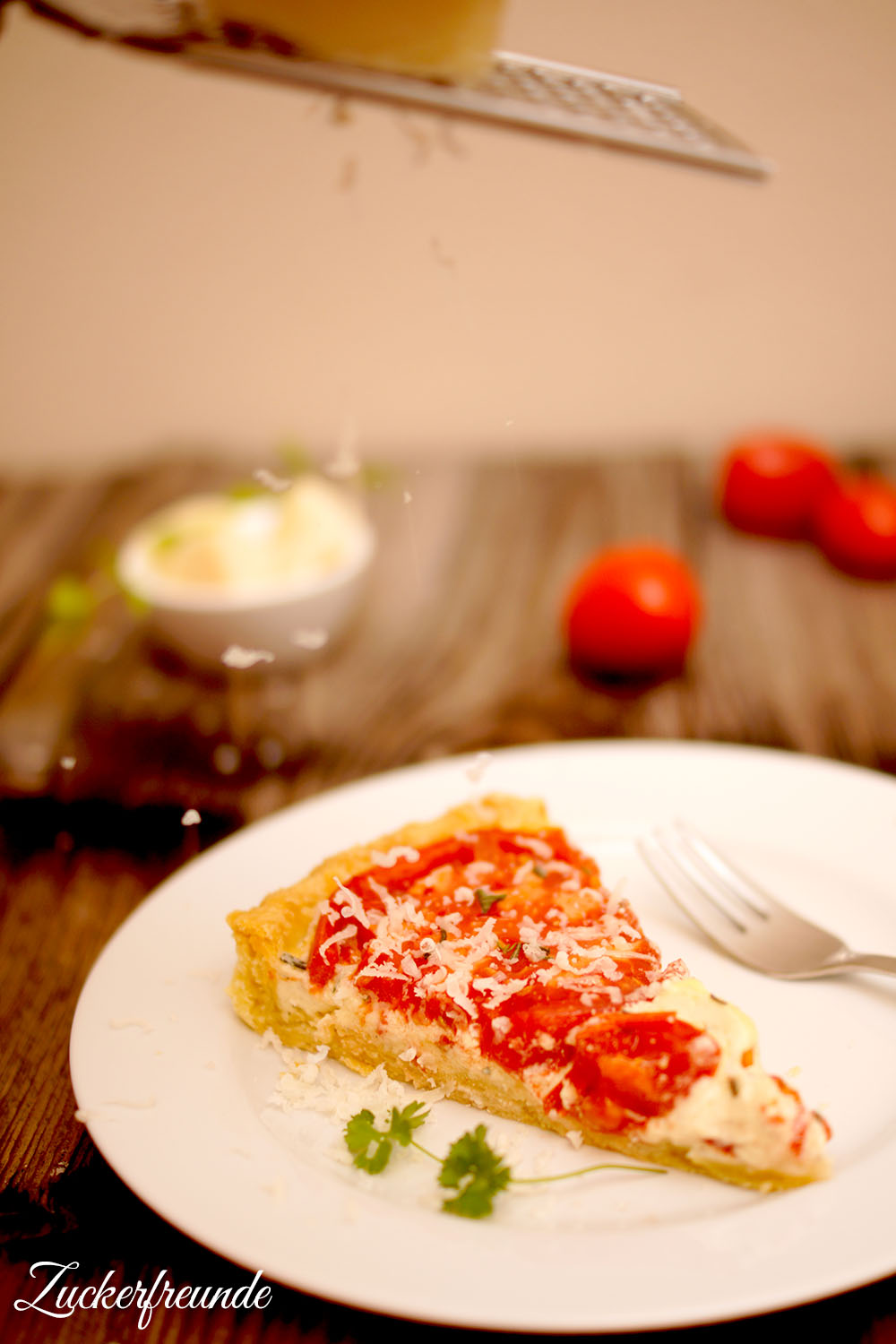 Leckere Tarte mit Tomaten und Parmesan