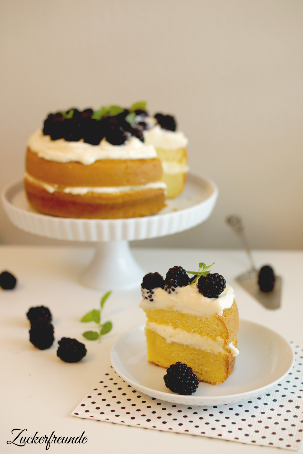 Sommerliche Brombeertorte