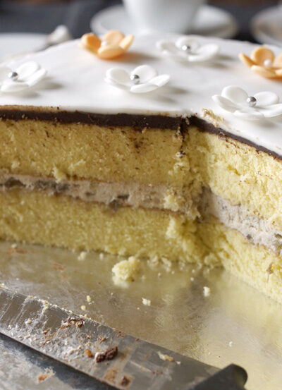 Torte mit Bananenfüllung Anschnitt