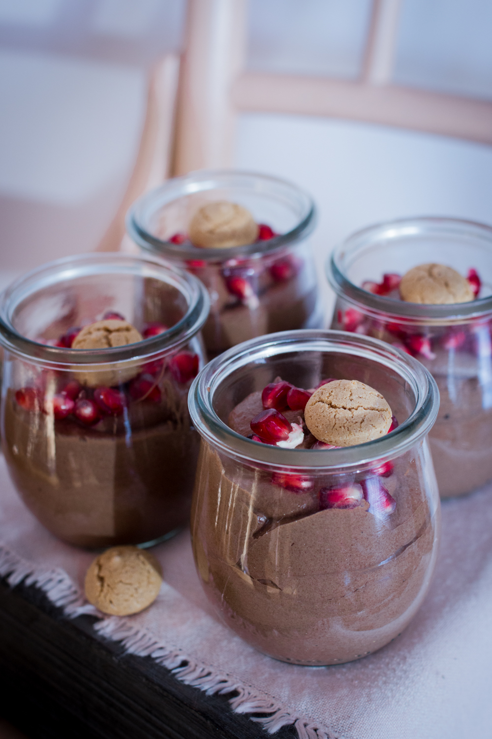 weihnachtliches-schoko-dessert-im-glas-4