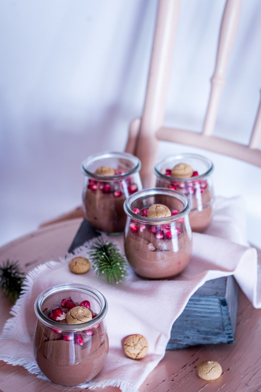 weihnachtliches-schoko-dessert-im-glas-7