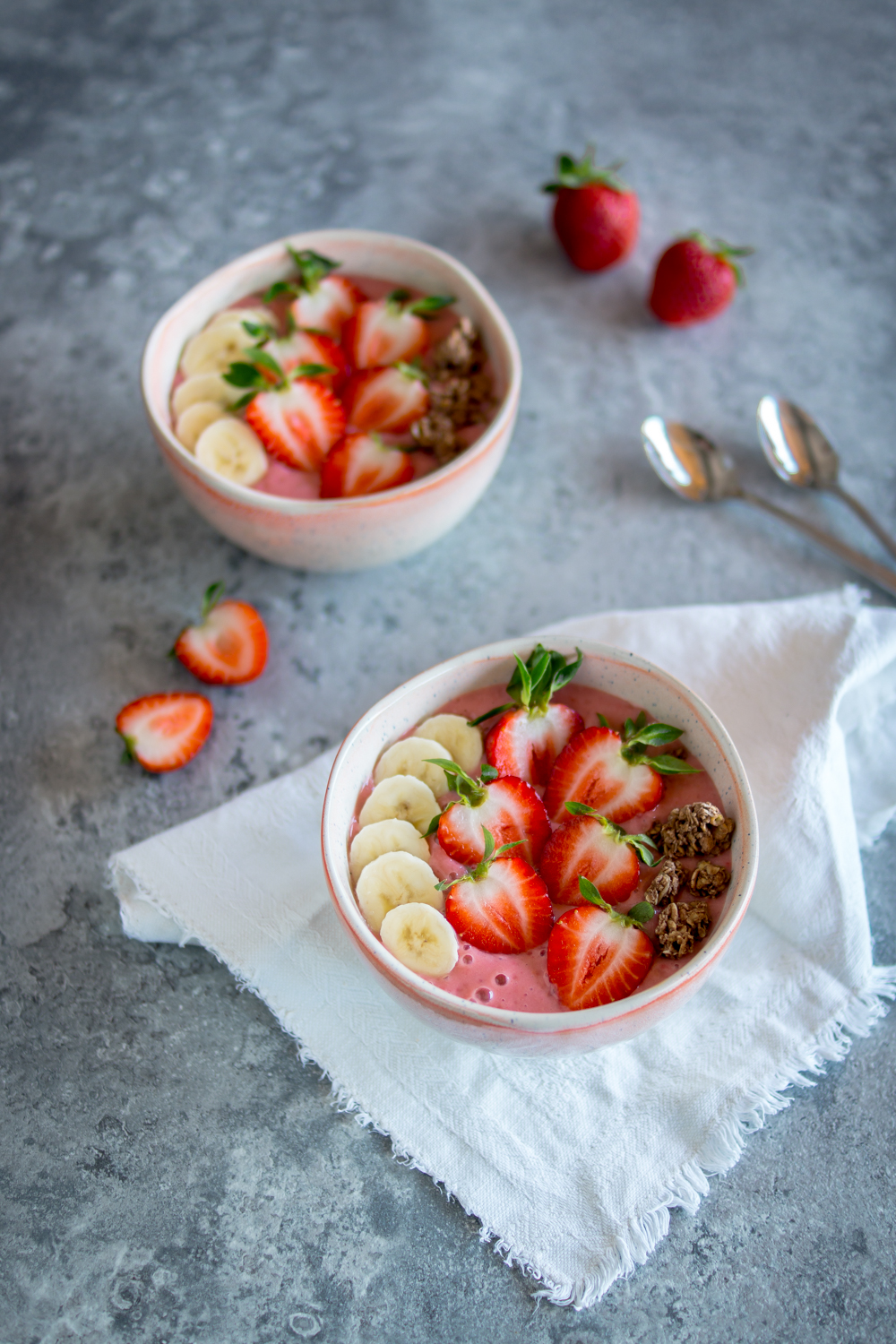 Erdbeer-Smoothie Bowl