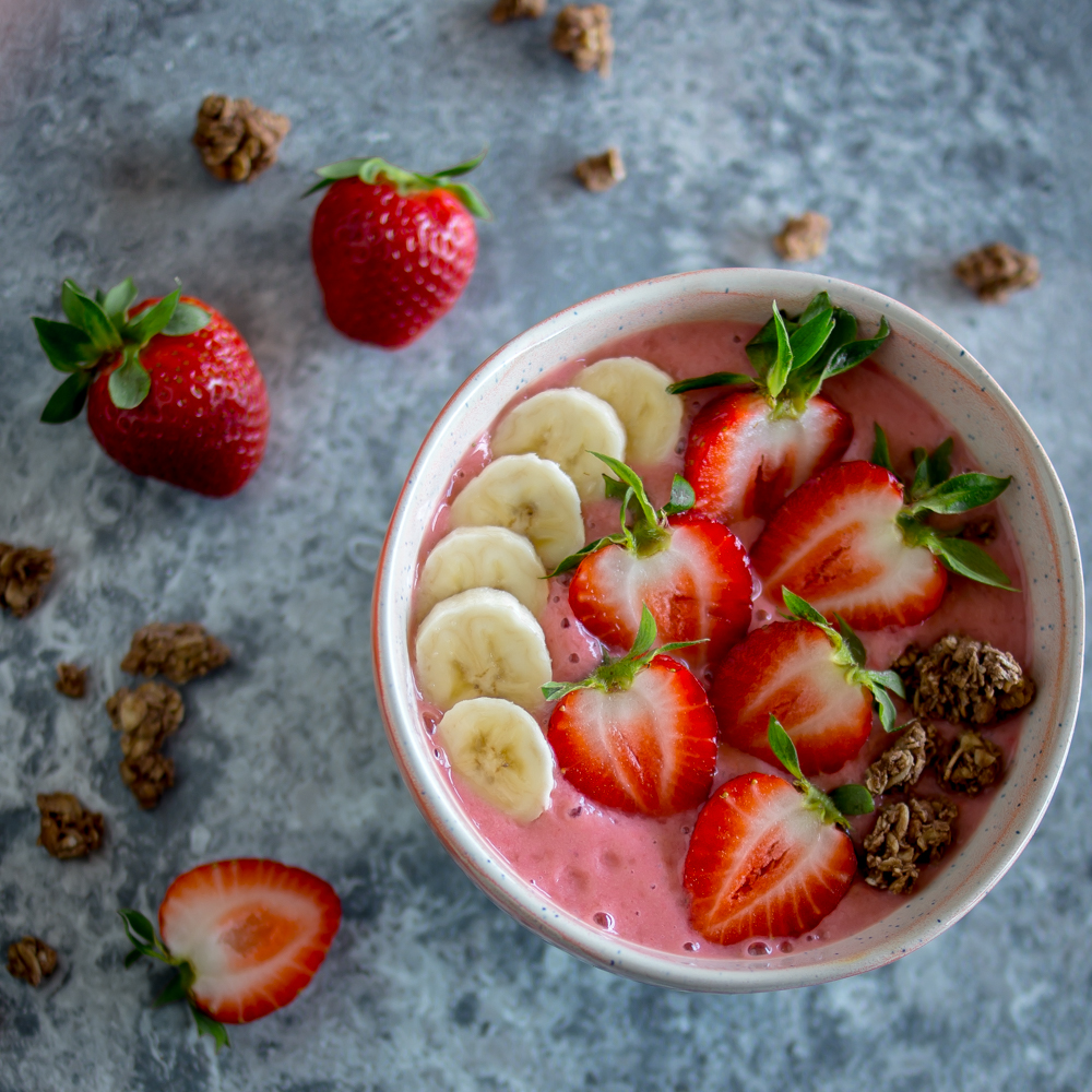 Erdbeer Smoothie Bowl