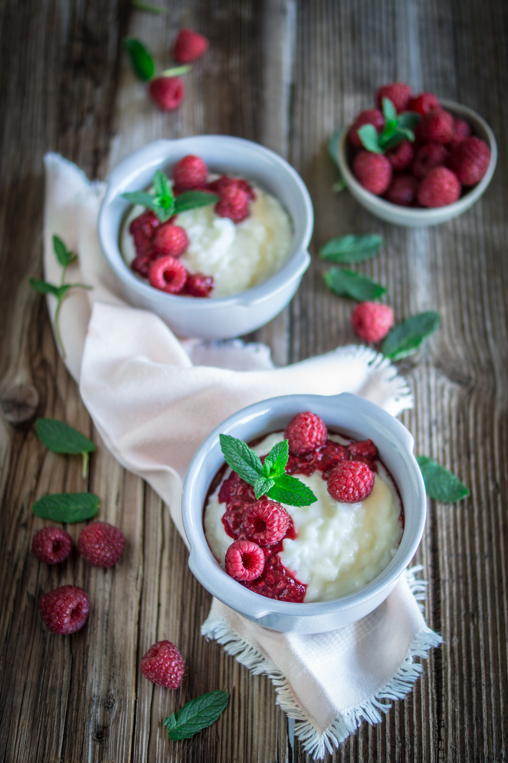 Einfaches Dessert: feiner Milchreis mit Himbeersauce