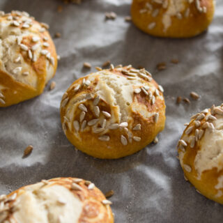 Laugenbrötchen selber machen