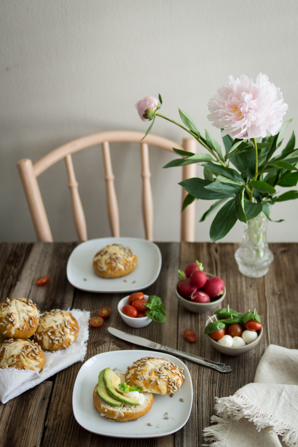 Leckere Laugenbrötchen - einfaches Rezept