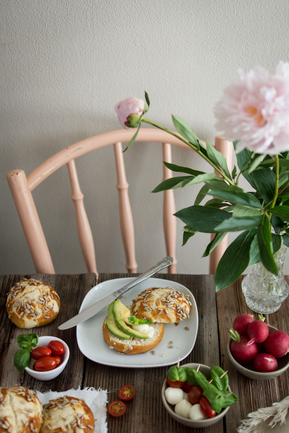 Rezept für selbstgemachte Laugenbrötchen - schnell und einfach