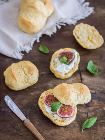 Fluffige Kartoffel-Karotten Brötchen