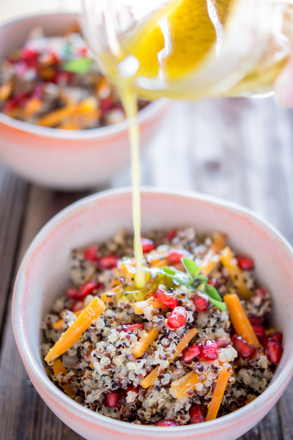 Quinoa Bowl mit herbstlichem Dressing