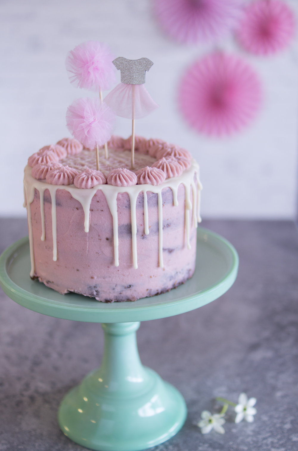 Geburtstagstorte: Himbeer-Schoko Torte & Deko Mädchen-Geburtstag