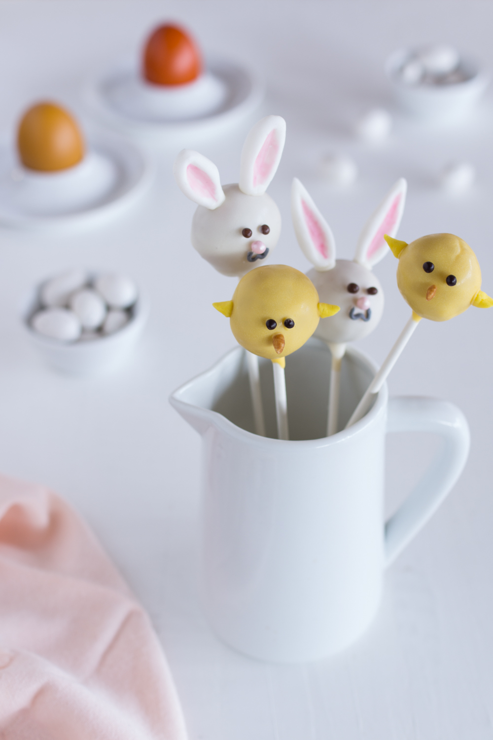 Oster-Cake Pops: Rezept und Tutorial für Hasen- und Kükenmotiv