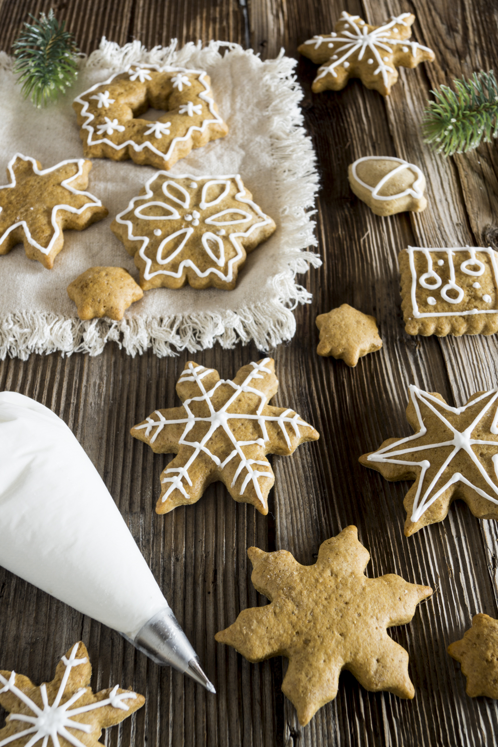 Weihnachtskekse: Lebkuchen selber backen - leckeres Rezept mit Royal Icing