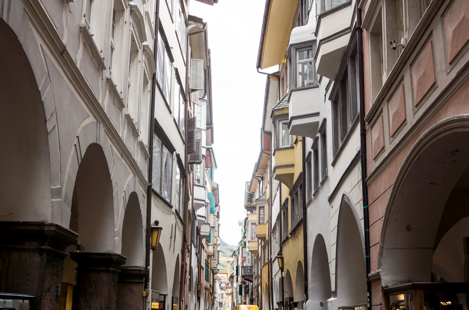 Laubengasse in Bozen | Guide für einen Kurztrip nach Südtirol: die besten Tipps und Sehenswürdigkeiten