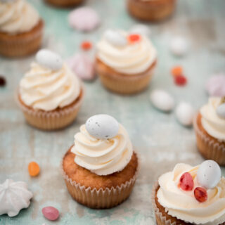 Oster-Cupcakes: Vanille-Cupcakes im Osterlook