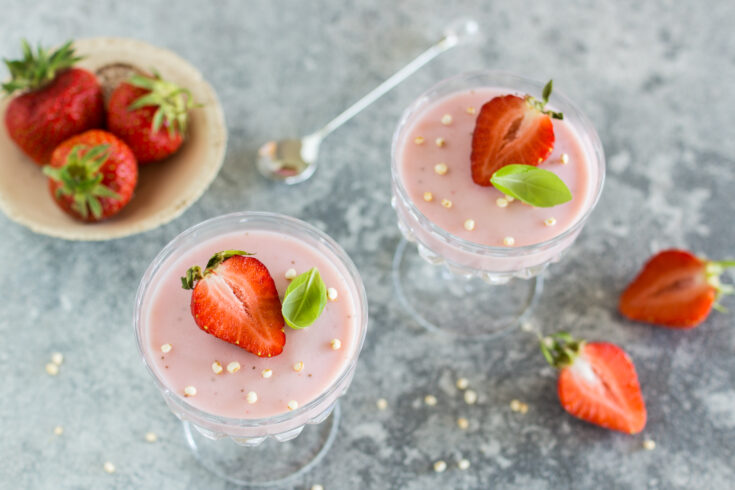 Erdbeercreme als Dessert im Glas