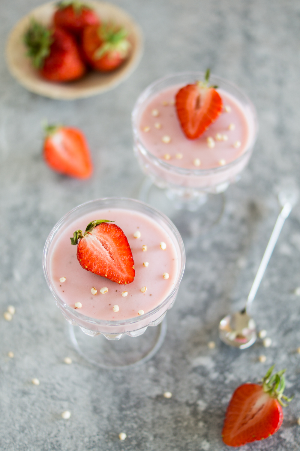 Leichtes Sommerdessert: Erdbeercreme zum Löffeln