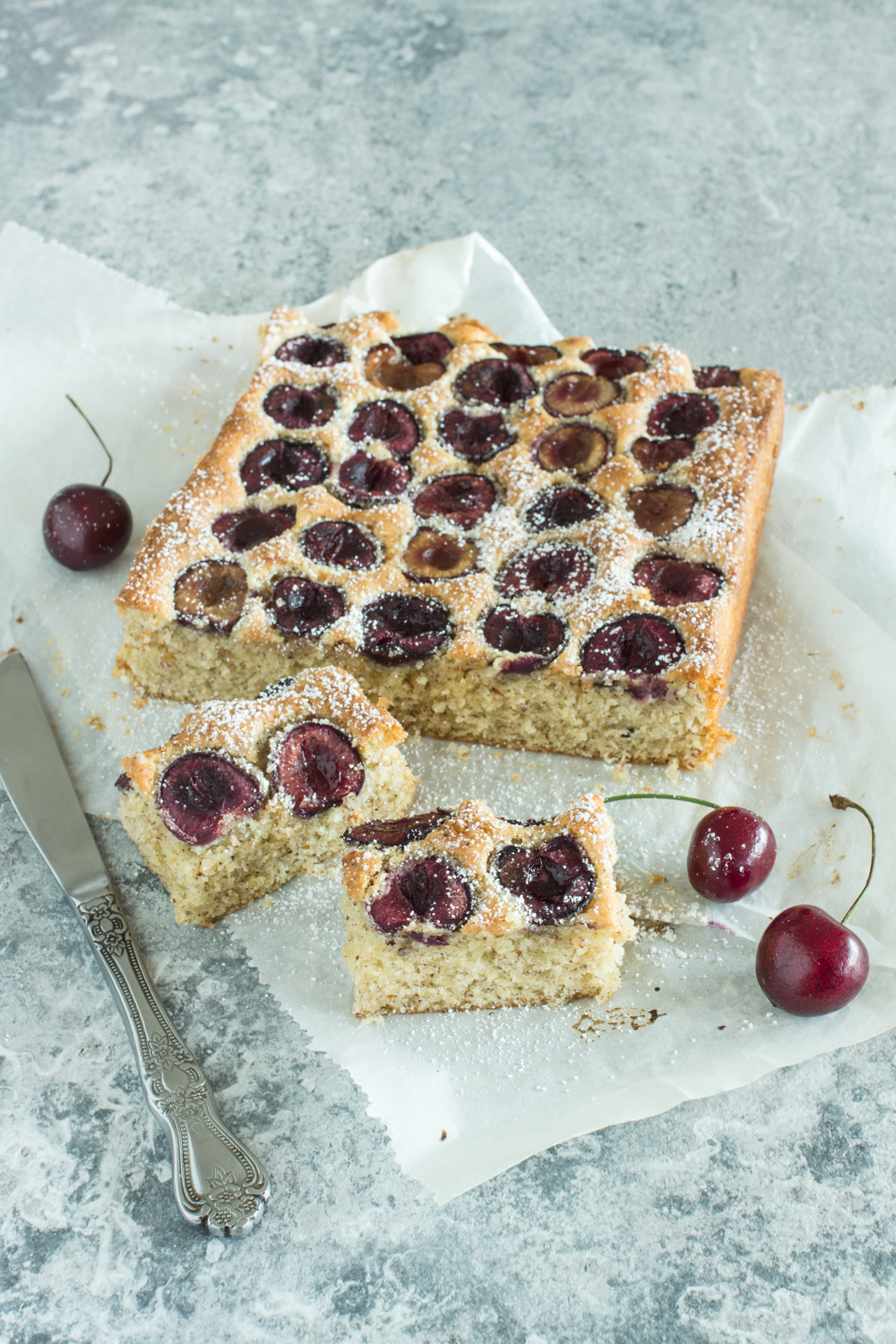 Kirschkuchen vom Blech - einfach, saftig und super lecker