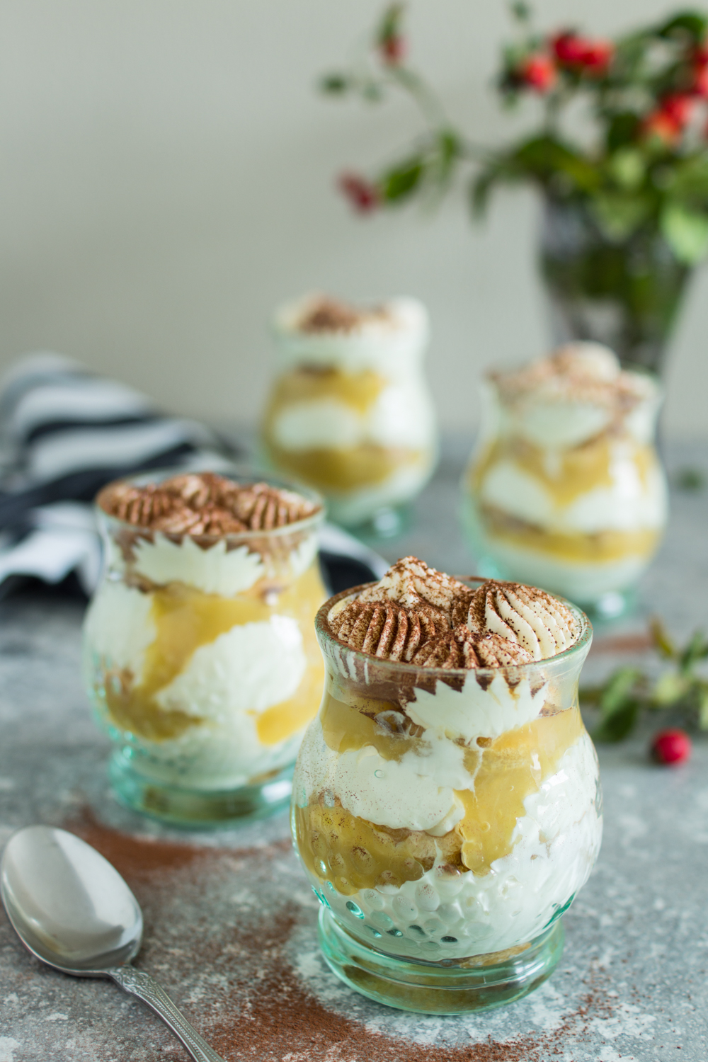 Einfaches Dessert im Glas - Apfel-Tiramisu zum Löffeln