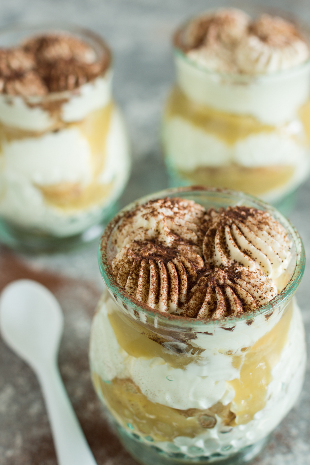 Schnelles Dessert im Glas: Apfel-Tiramisu - OHNE Backen!