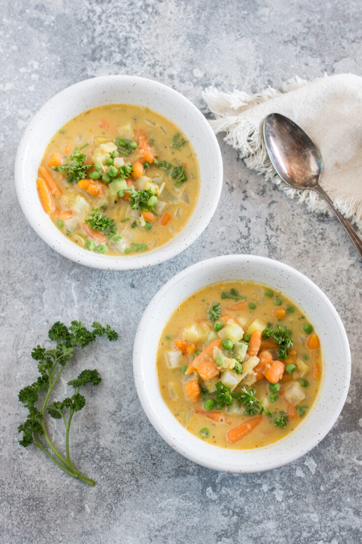 Schnelle Gemüsesuppe für faule Tage: Fix und fertig in 10 Minuten