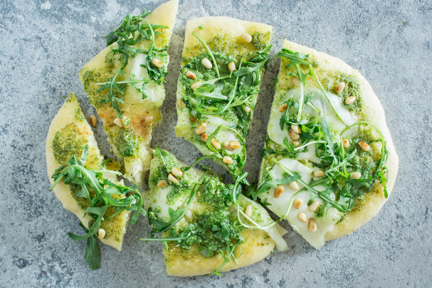 Focaccia mit Pesto - einfaches Rezept