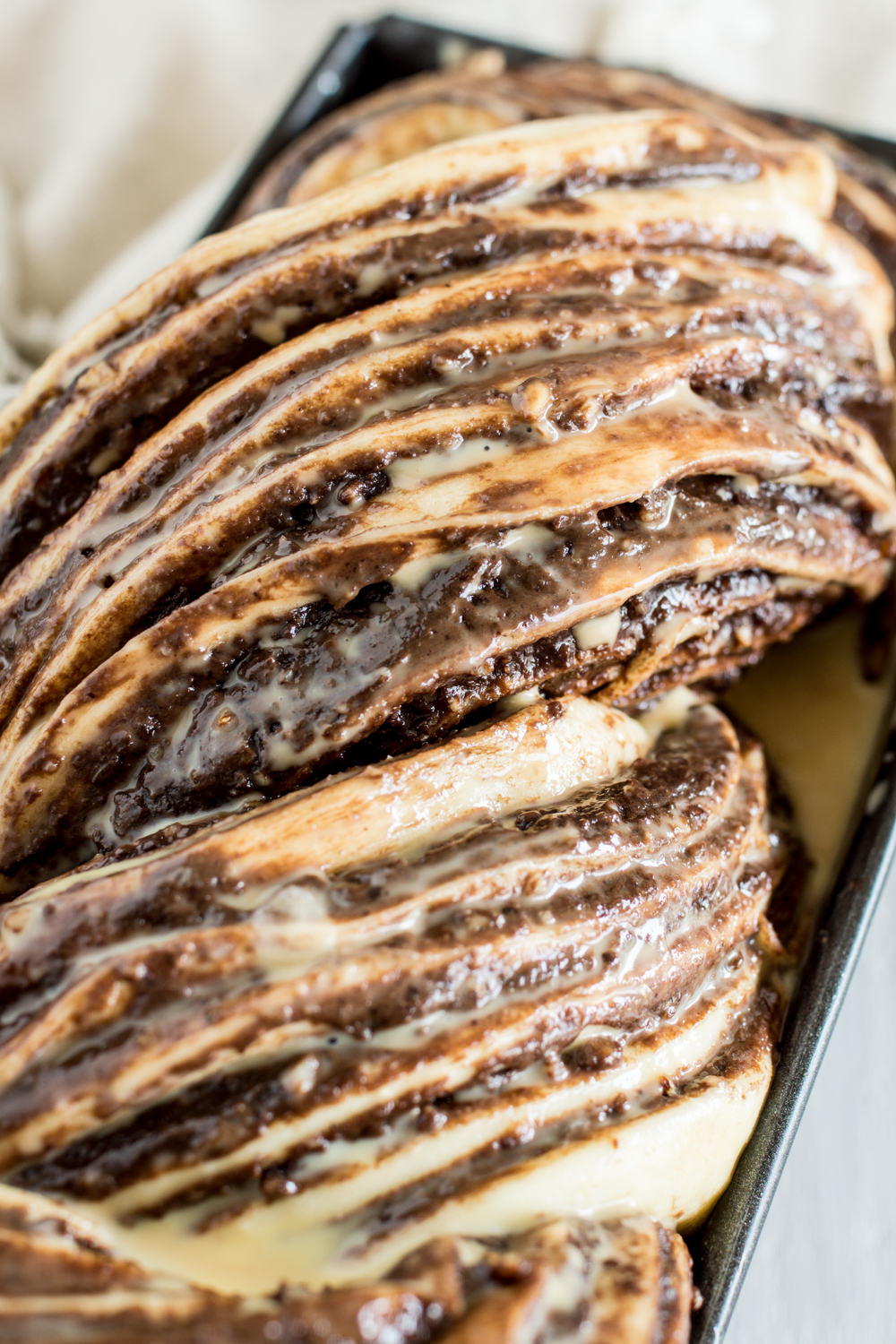 Schoko-Nuss Babka - Einfache Step-by-Step Anleitung