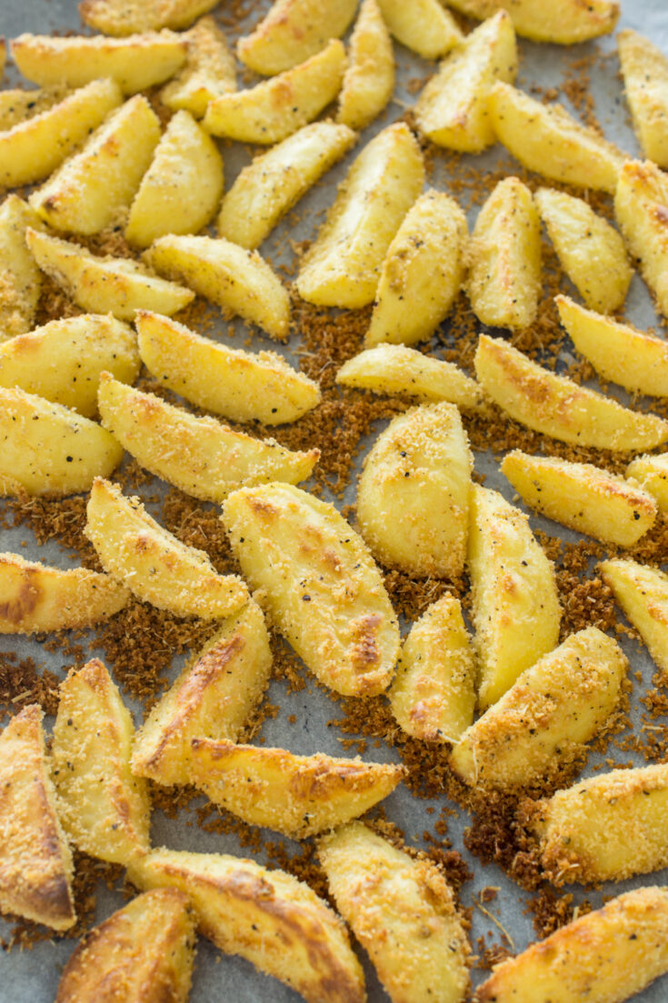 Knusprige Parmesan-Kartoffeln aus dem Backrohr