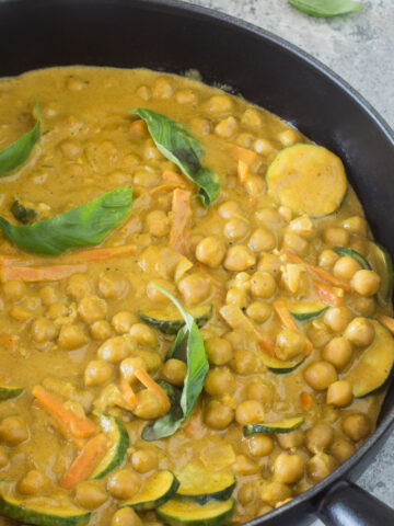 Kichererbsen Curry in Erdnusssauce