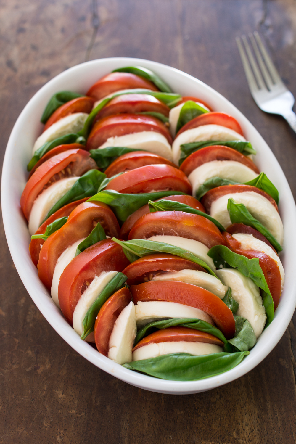 Caprese Salat - einfache italienische Vorspeisen | Partyfood und Rezeptideen für's Buffet