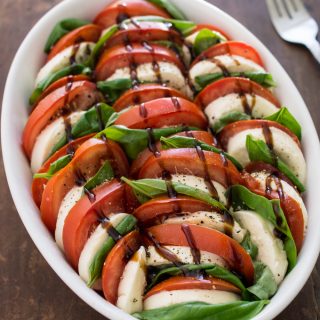 Caprese Salat Rezept mit Balsamico | Perfekt für Gäste | Kalte Vorspeisen und Partyfood | Schnelles Rezept