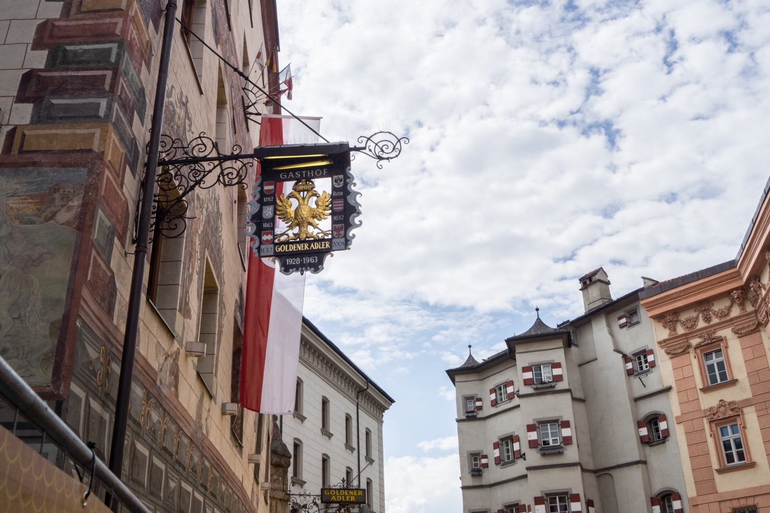 Innsbruck Altstadt | Sehenswürdigkeiten, Tipps, Weihnachtsmärkte und mehr | Innsbruck Travel Guide