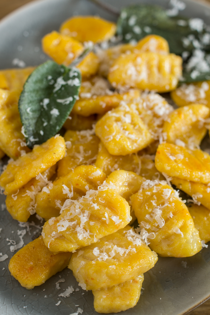 Kürbisgnocchi mit Salbeibutter und Parmesan