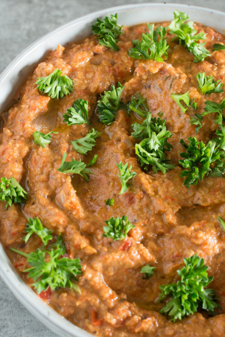 Muhammara - Orientalischer Paprika-Dip - LieberBacken Muhammara - Orientalischer Paprika-Dip - LieberBacken