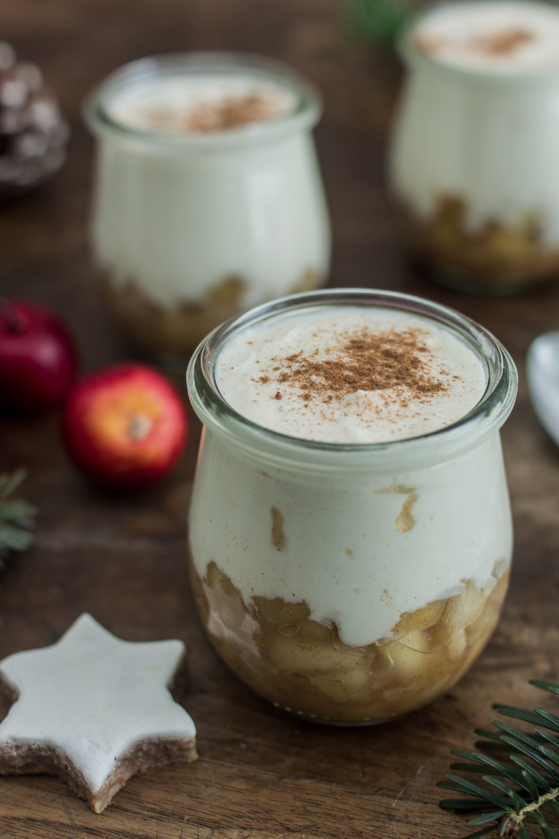 Bratapfel Zimtcreme - Weihnachtliches Dessert im Glas