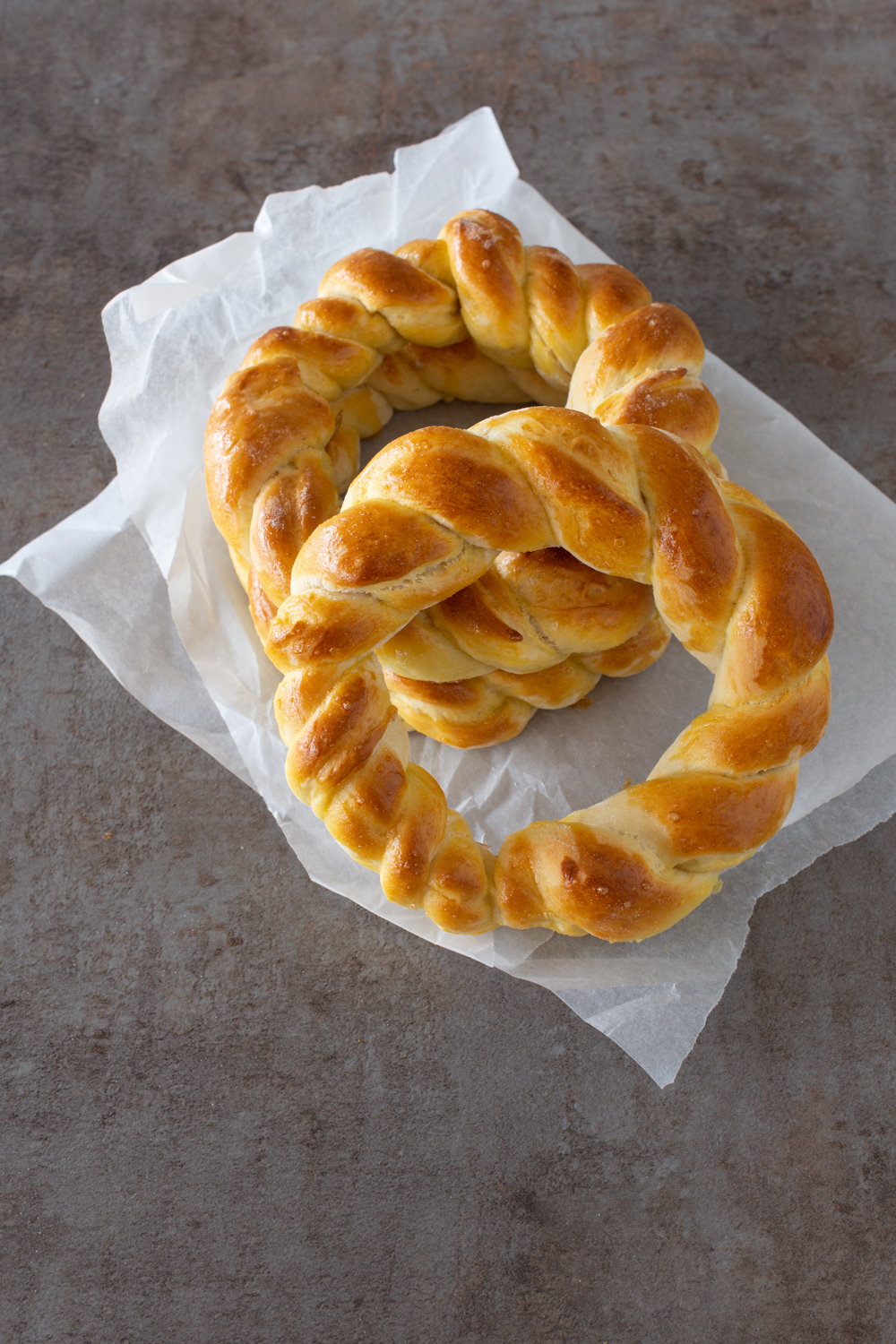 Einfaches Hefegebäck für Ostern - Hefekringel