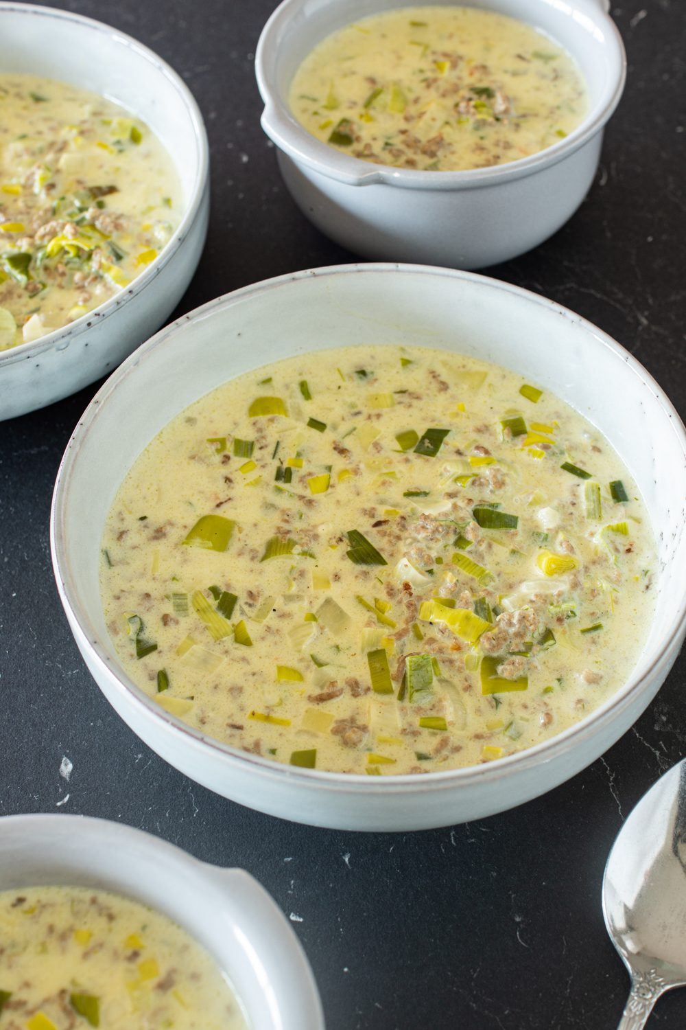 Lauch-Käse Suppe mit Hack - einfaches Rezept