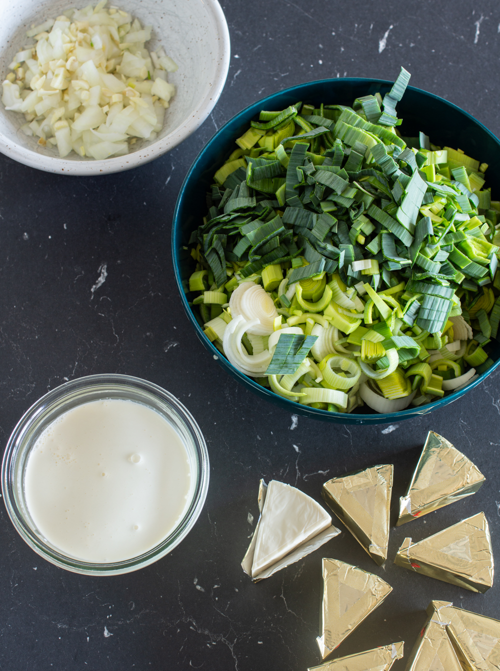 Zutaten für eine Lauch Käse Suppe