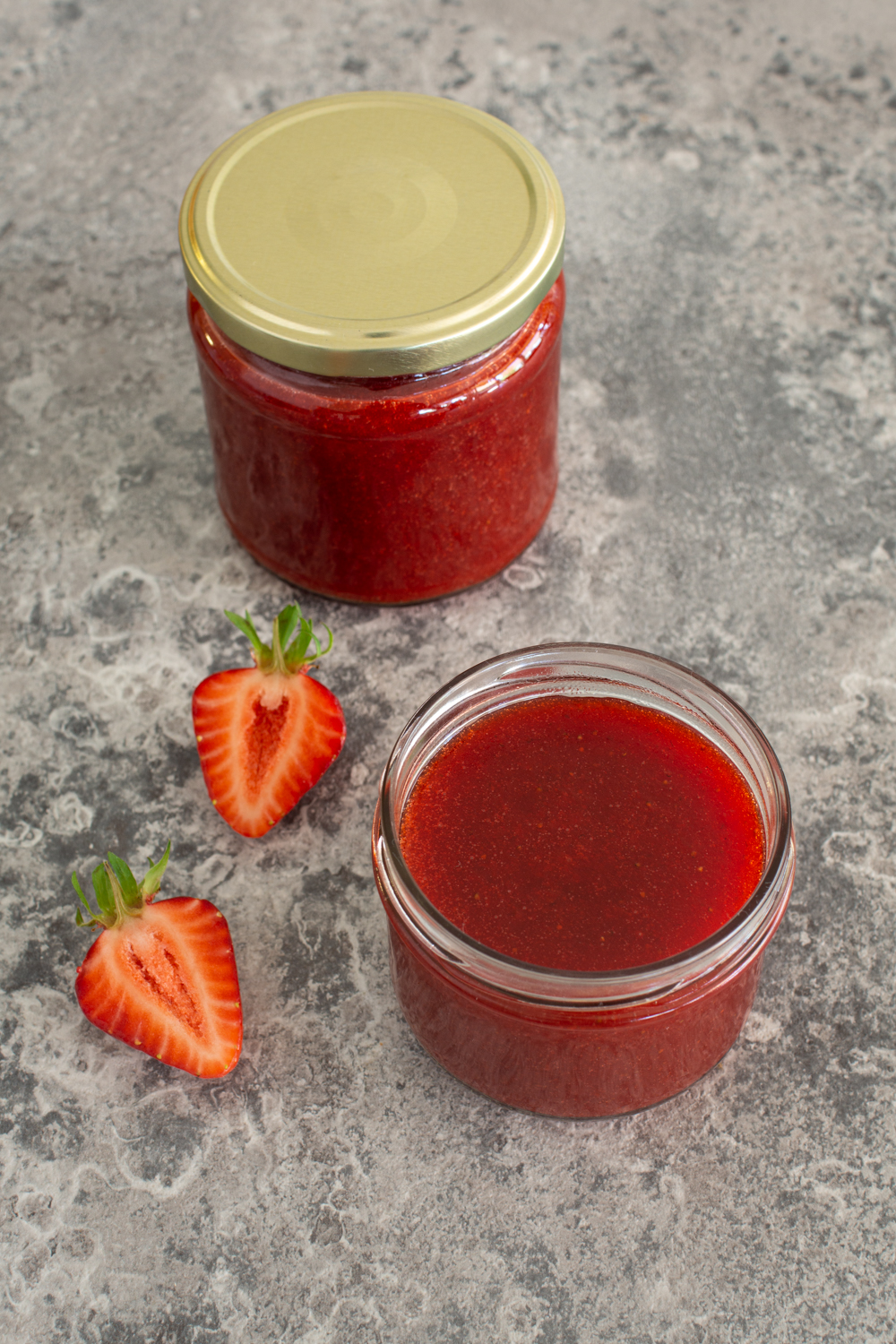 Marmelade einkochen mit Erdbeeren - So geht's!