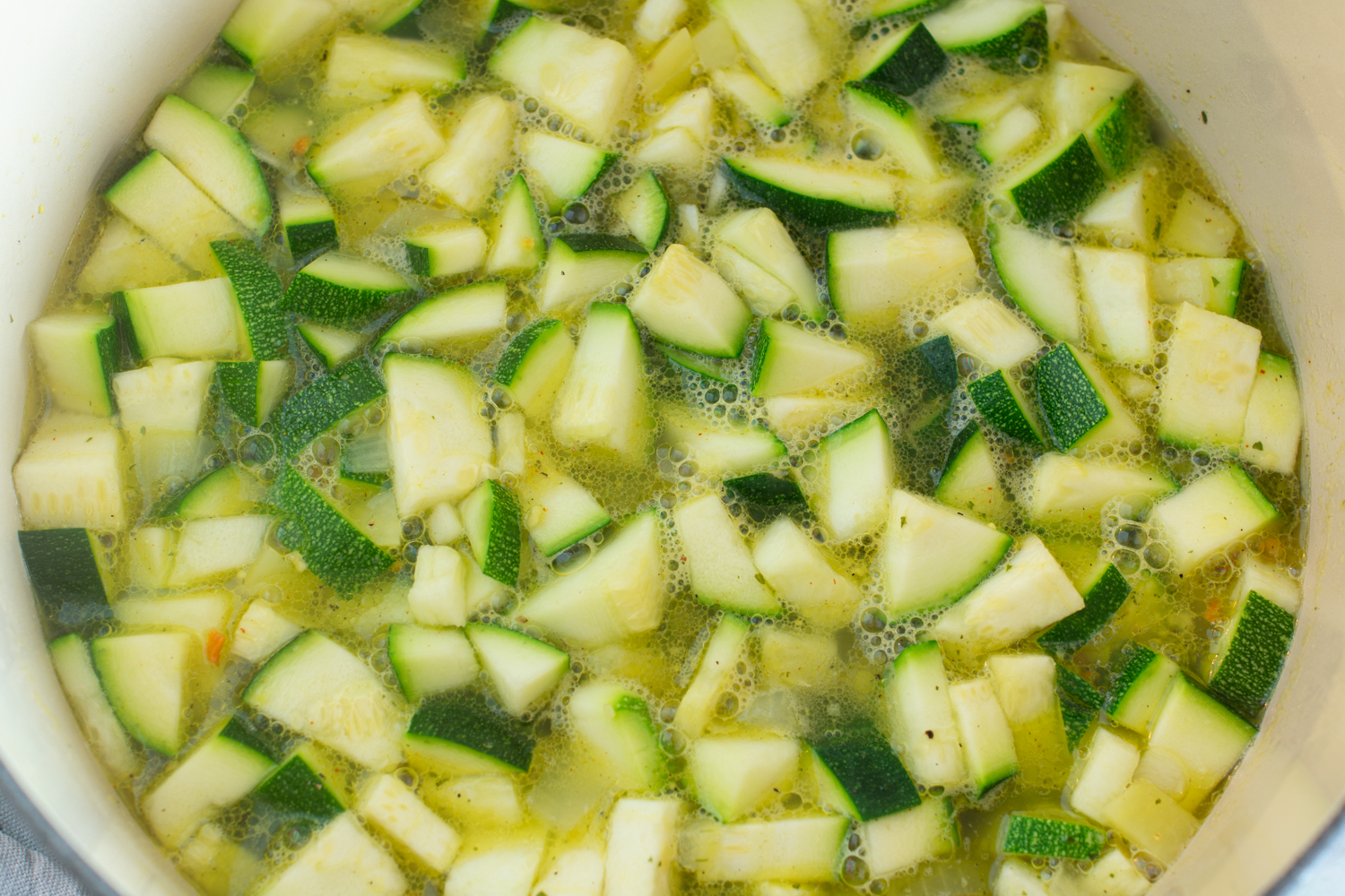 Schnelle Zucchinisuppe