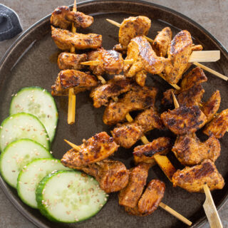 Einfache Gyros-Spieße selber machen