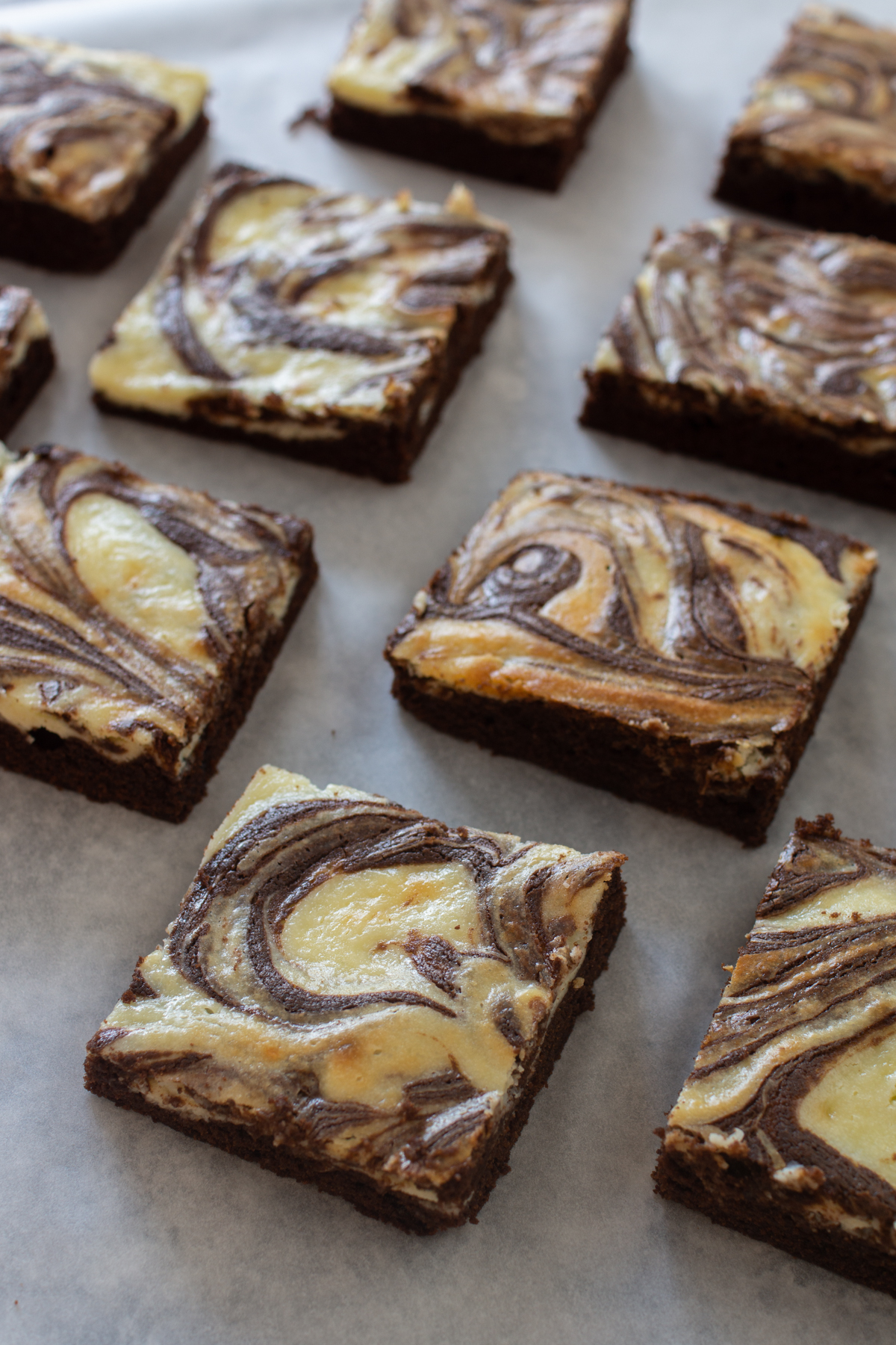 Einfaches Rezept - Cheesecake Brownies vom Blech