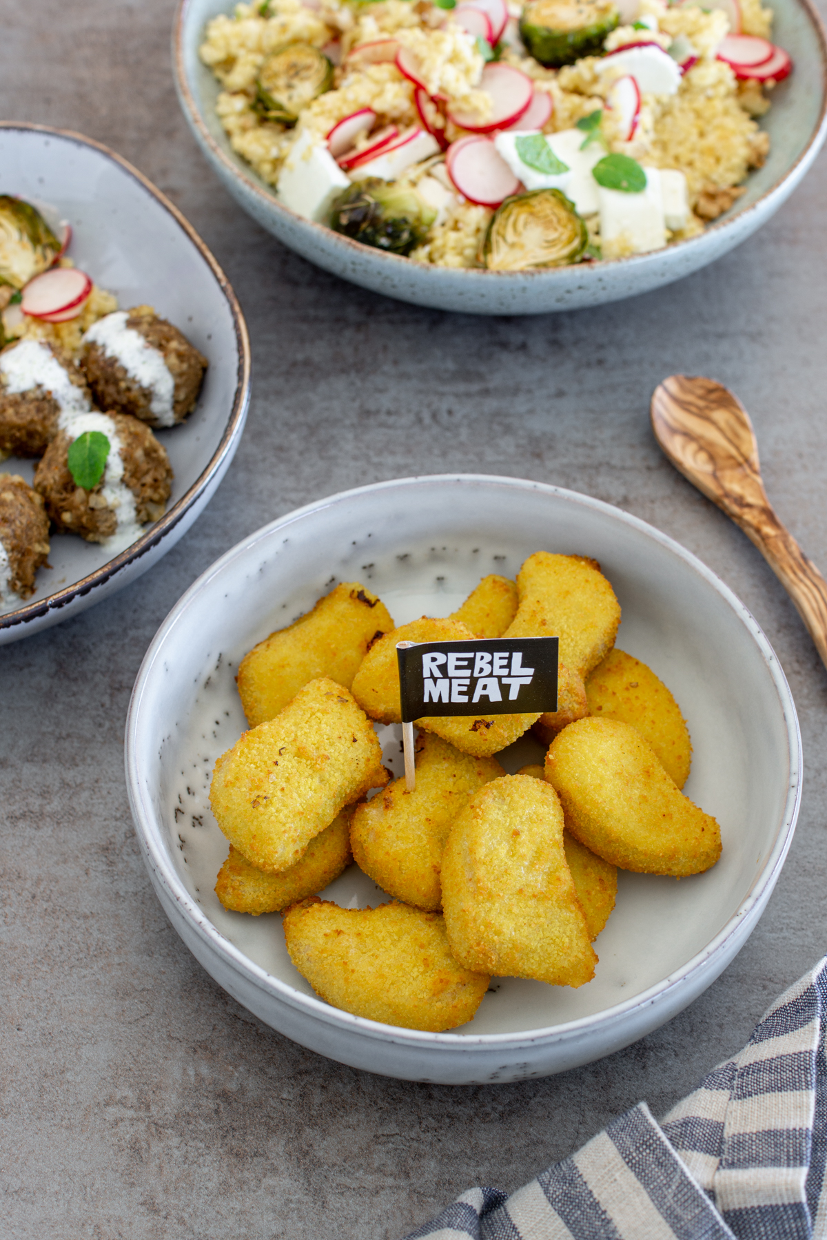 Chicken Nuggets mit Gemüse | In Zusammenarbeit mit Rebel Meat