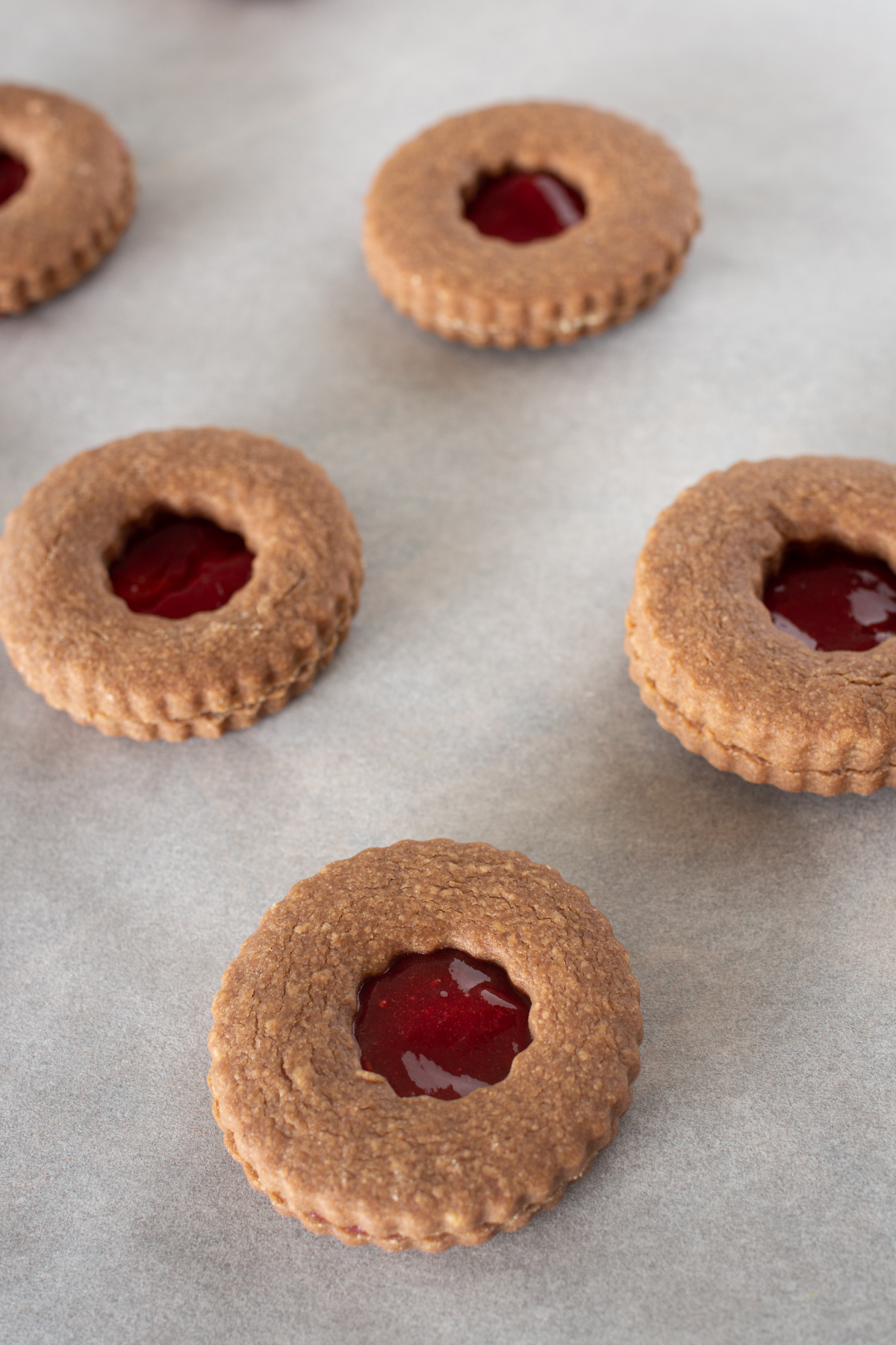 Linzer Augen mit Schokoteig | Mürbteig aus Schokolade - einfaches Rezept