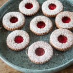 Schoko-Linzer Kekse | Linzer Augen mit Schokomürbteig